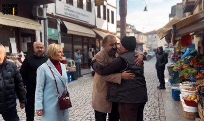 Safranbolu'da Esnafla birebir temas kuran Mehmet Koca çalışmalarıyla dikkat çekiyor.