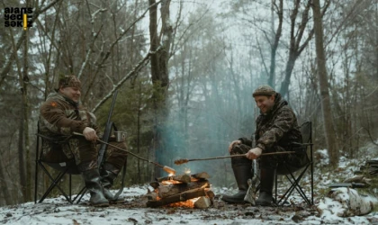 Karabük'te drone destekli denetimde yakalanan 4 avcıya ceza kesildi, 3 tüfeğe el konuldu.