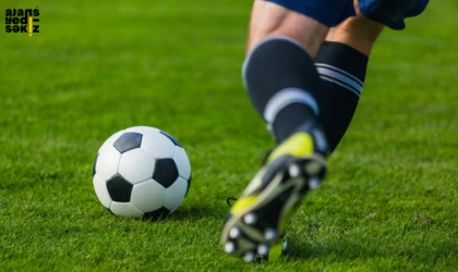 Çeyrek finalde farklı skorlar alınırken yarı final eşleşmeleri belli oldu.