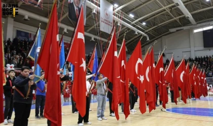 Karabük'te 106.yıl kutlamaları tören ve etkinliklerle gerçekleştirildi.