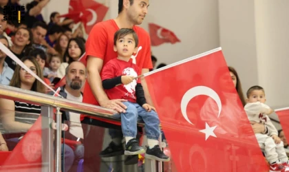 Atatürk'ü Anma, Gençlik ve Spor Bayramı tören ve etkinliklerle büyük bir coşku içerisinde kutlandı.