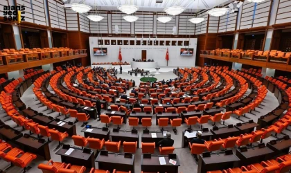 Başkan Oflaz ve Rektör Kırışık, üniversite-sanayi iş birliği projelerini görüştü.