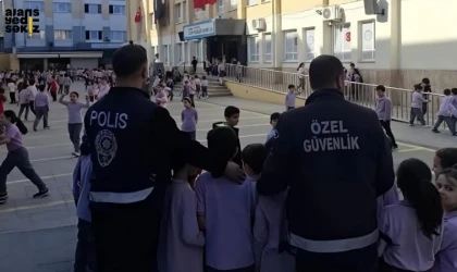İçişleri Bakanı Mustafa Çiftçi, okullarda yeni güvenlik modelinin hayata geçirileceğini açıkladı.