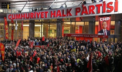 Olağanüstü kurultay yapılsın diyen 111 milletvekili arasında Cevdet Akay yer almadı.