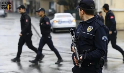 64 aranan şahıs yakalandı, silah, çalıntı araç ve uyuşturucu ele geçirildi.