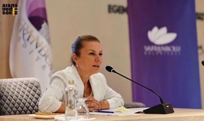 Elif Köse ve 16 meclis üyesi, siyasi yoluna Yeni Parti'de devam edecek.