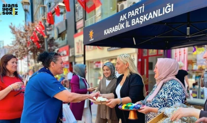 AK Parti Karabük İl Başkanlığı, vatandaşlara lokma ikramında bulundu.