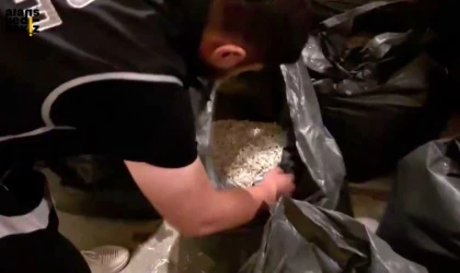 Torbalarca evrak imha edilmiş, Kuriş'in karanlık sırları gün yüzüne çıkıyor.