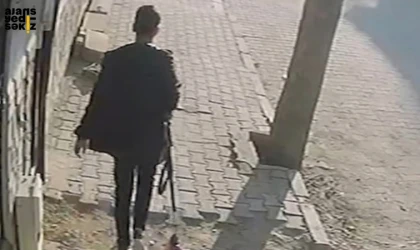 15 yaşındaki saldırgan yakalanırken, anne, baba ve dede de gözaltına alındı.