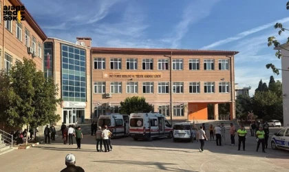 Bakan Çiftçi, 11 yaralı öğrenciden 3’ünün durumunun kritik olduğunu belirtti.