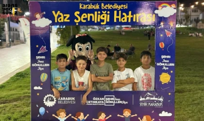 Karabük Belediyesi’nin Yaz Şenliği, çocuklar ve ailelerden yoğun ilgi görüyor.