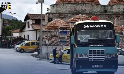 Safranbolu’da yeni minibüs tarifesiyle bazı ücretler 10 TL arttı.